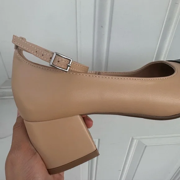 Forever 21 Black and Tan Block Heel Shoes - Picture 6 of 8